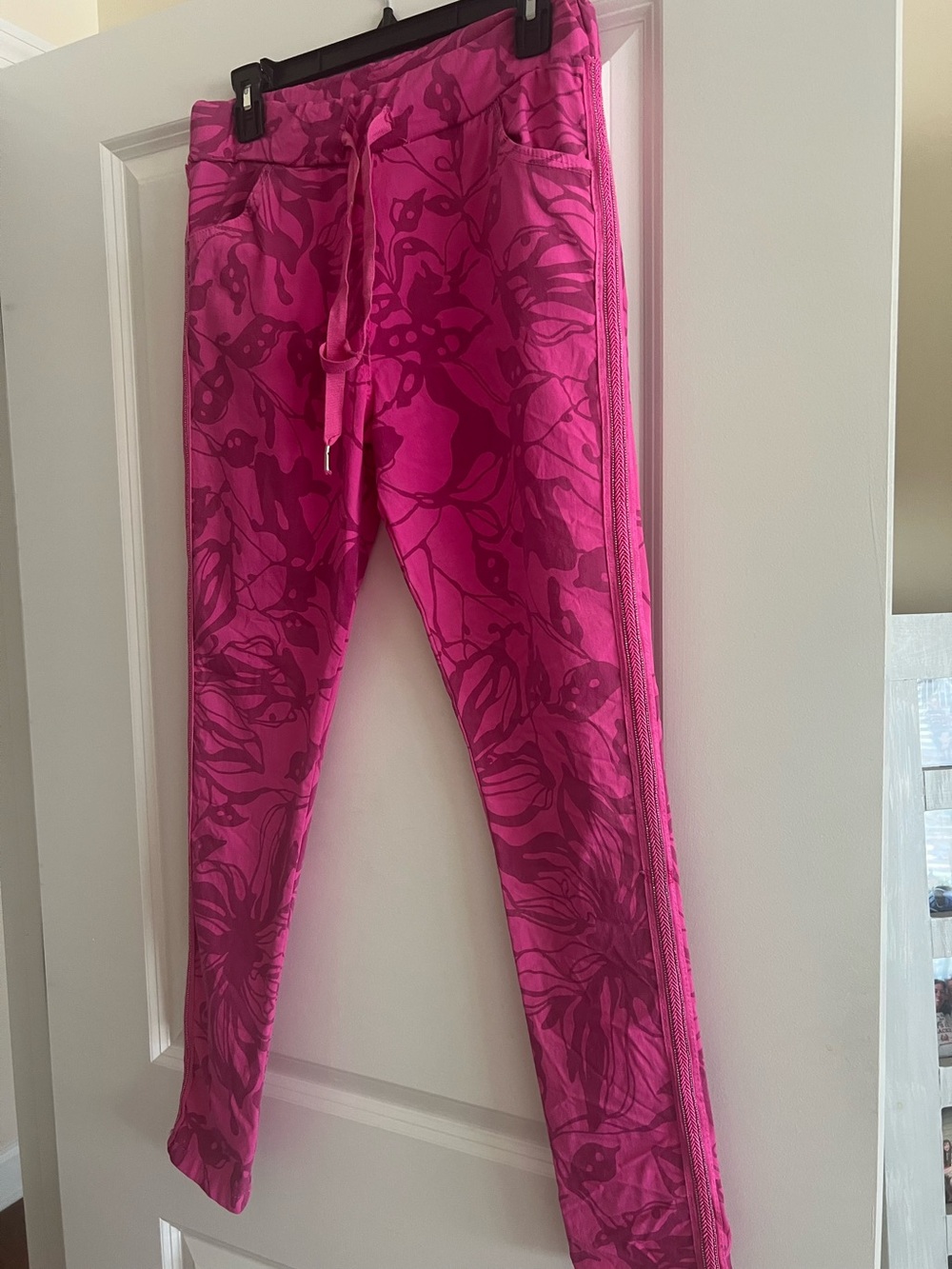 Girls' Pink Floral Drawstring Jogger Pants